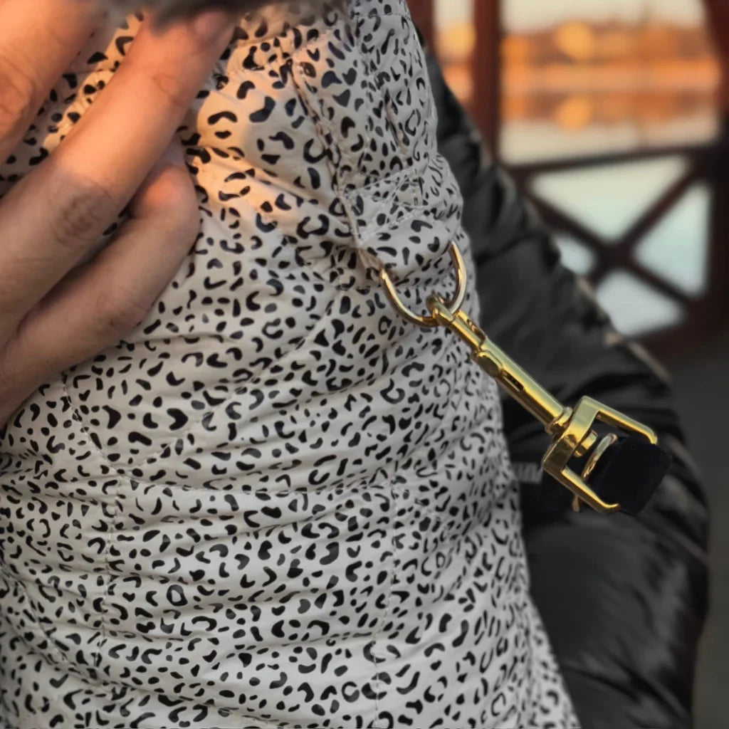 Zimní bunda pro psa s leopardím vzorem – světle béžová